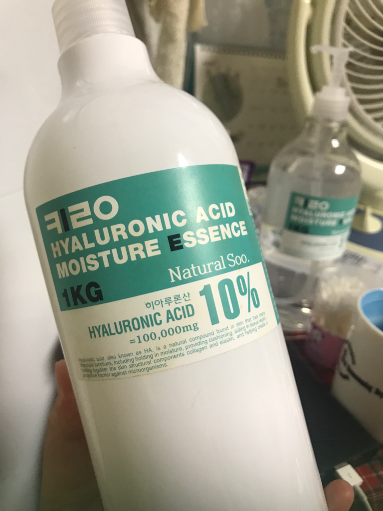 玻尿酸保湿精华的真实用户使用照片