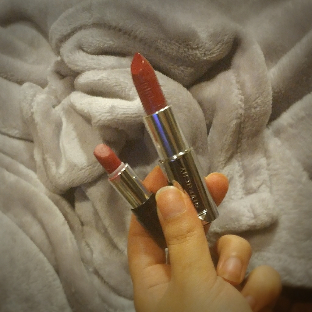 Real user review photo of Le Rouge [N315 Velvet Framboise]
