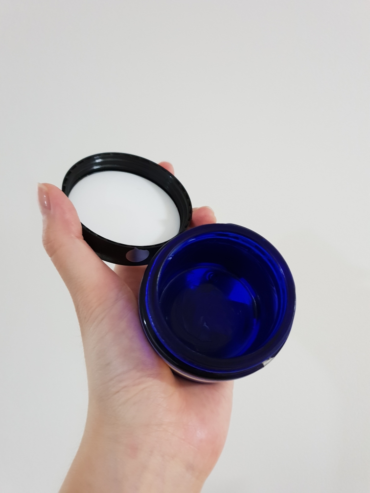 NEAL'SYARDREMEDIES Frankincense Hydrating Cream review image