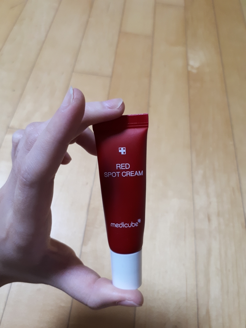 Real user review photo of red spot cream