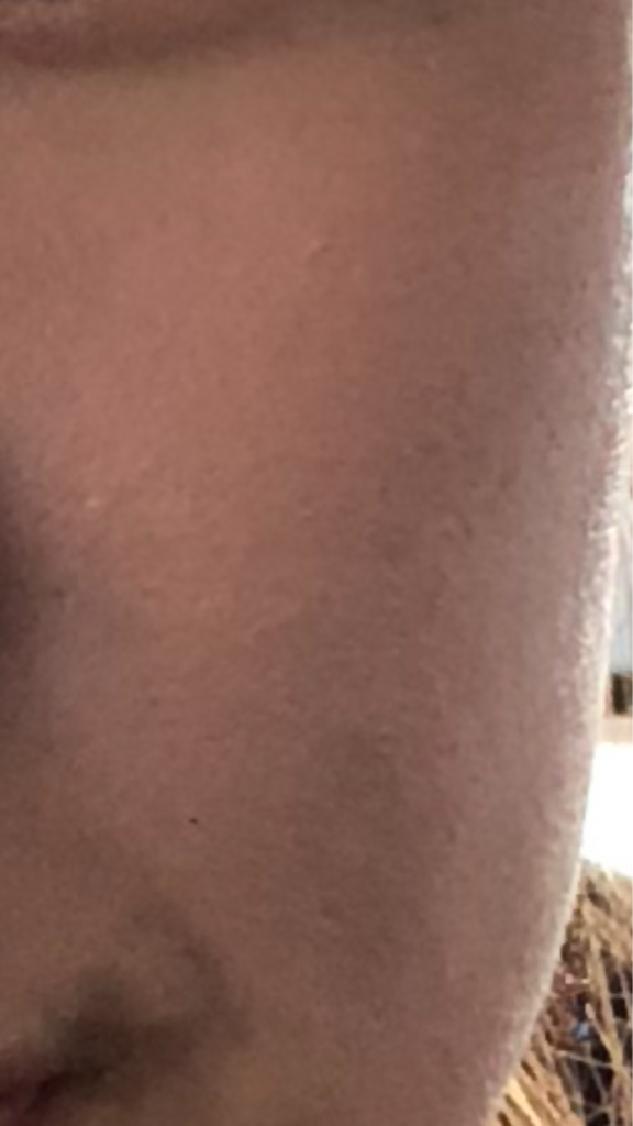 Real user review photo of Teint Idol Ultra Wear Foundation [SPF15] [110C Ivory]