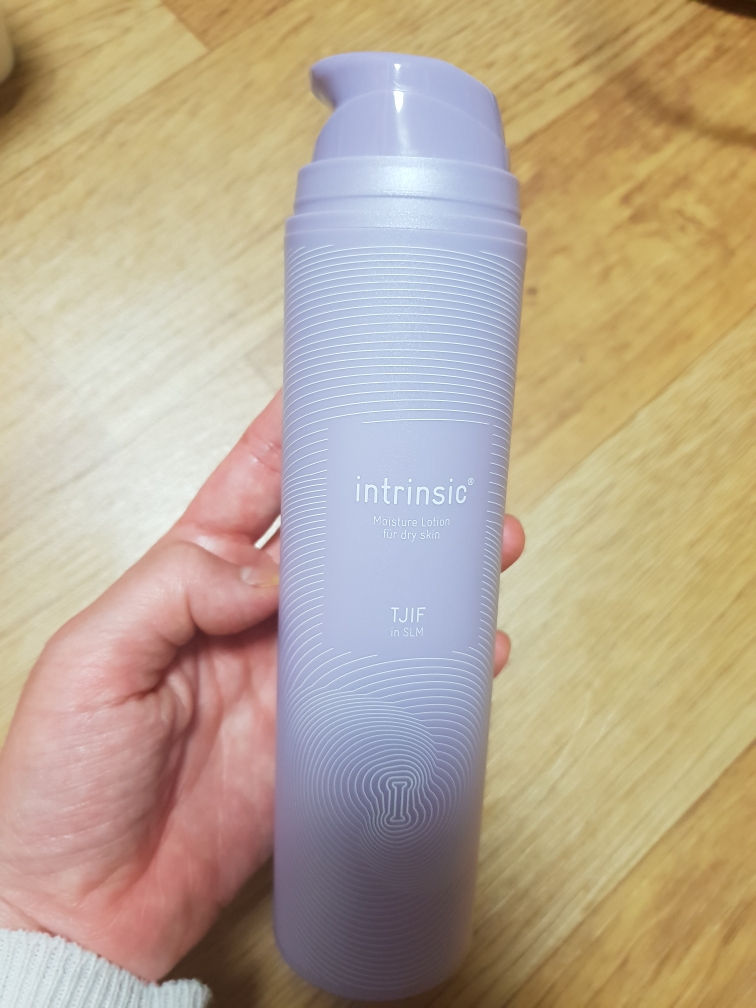 保湿乳液的真实用户使用照片