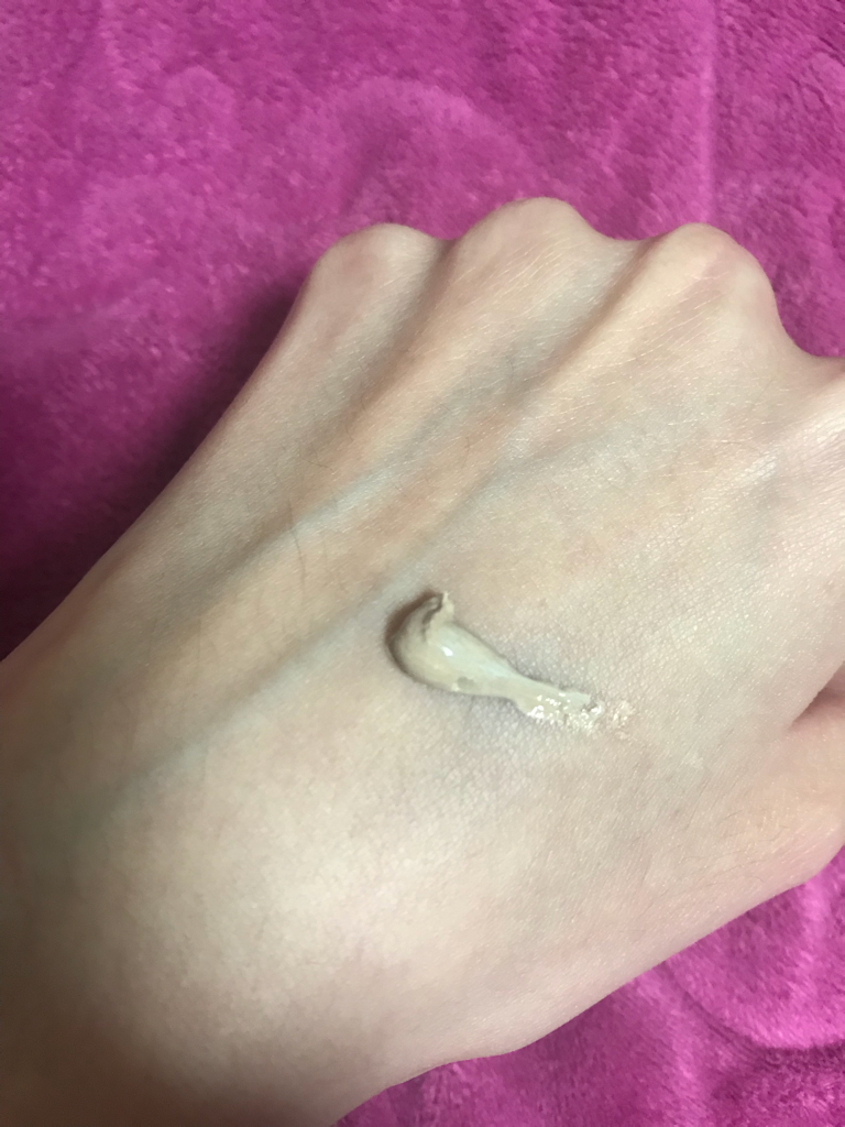 Real user review photo of Angel Aqua Moisture CC Cream [SPF25/PA++]