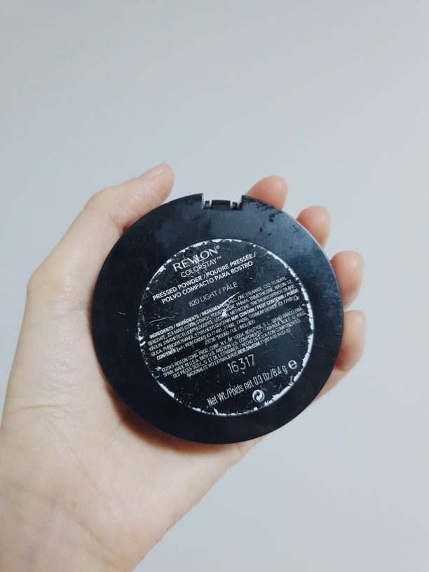 色彩持久定妆粉 [820 浅色]的真实用户使用照片