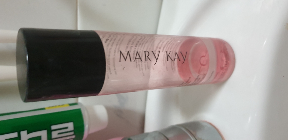 MARYKAY Oil-Free Eye Makeup Remover review image