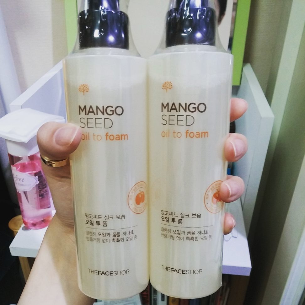 THEFACESHOP Mango Seed Silk Moisturizing Oil to Foam review image