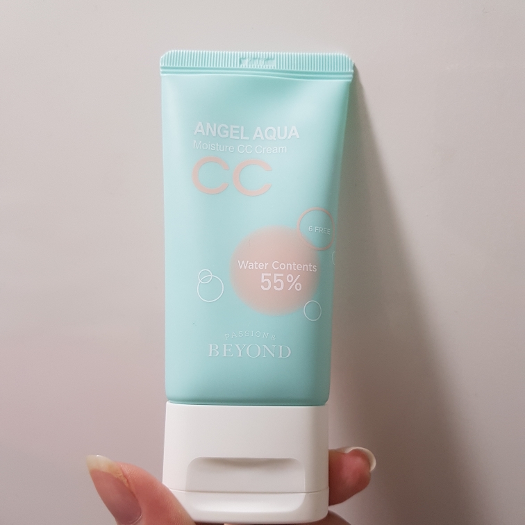 Real user review photo of Angel Aqua Moisture CC Cream [SPF25/PA++]