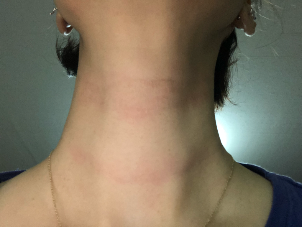 유리카 (YURICA) 넥앤라인 review image