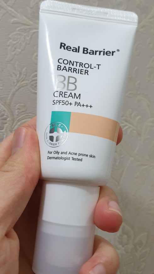 RealBarrier Control-T Barrier BB [SPF50+/PA+++] review image
