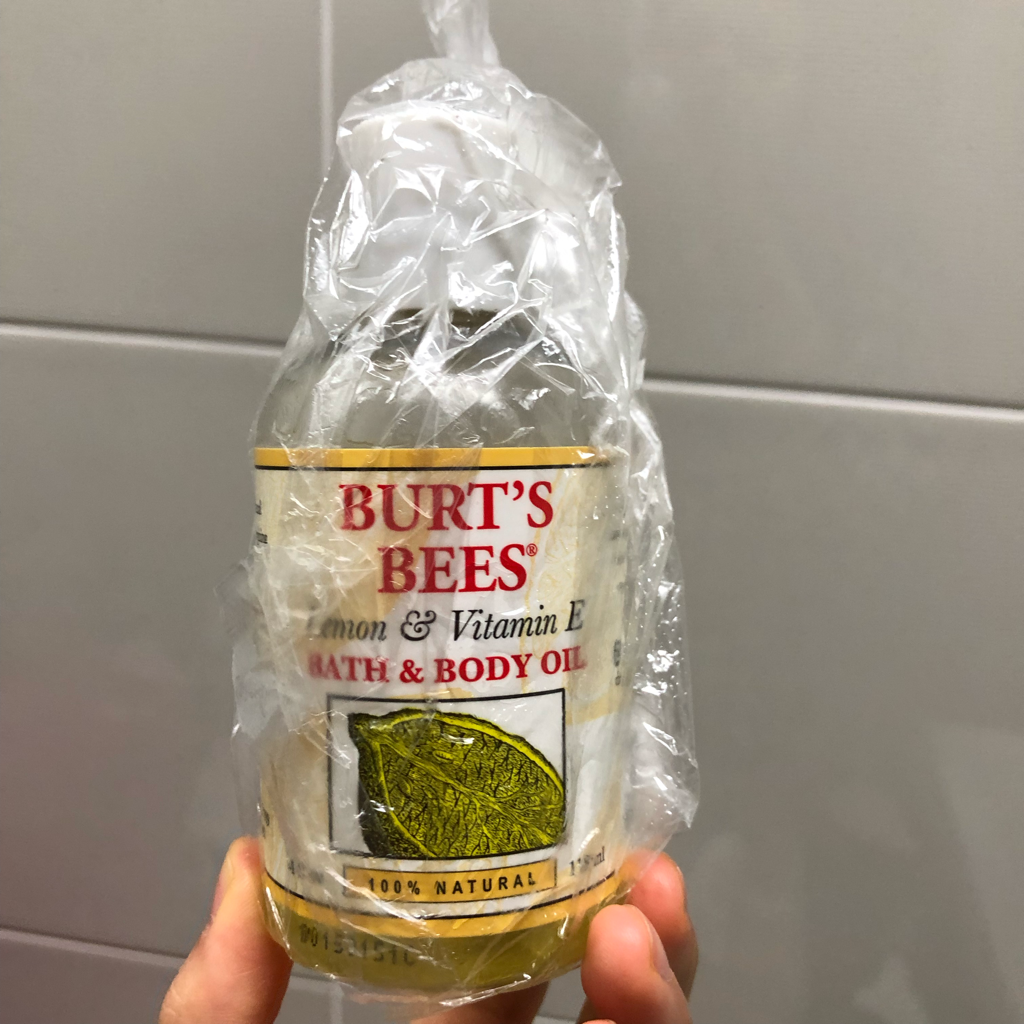 BURT'SBEES Lemon & Vitamin E Bath & Body Oil review image