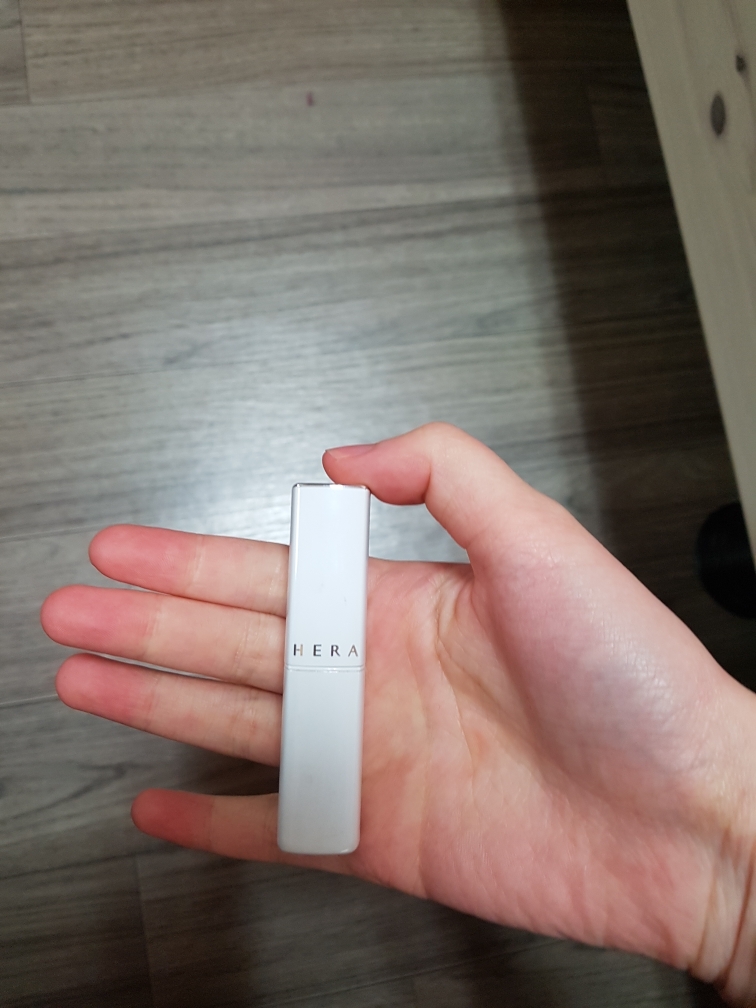 HERA Sensual Lip Serum Glow [No. 1 Love Blossom] review image