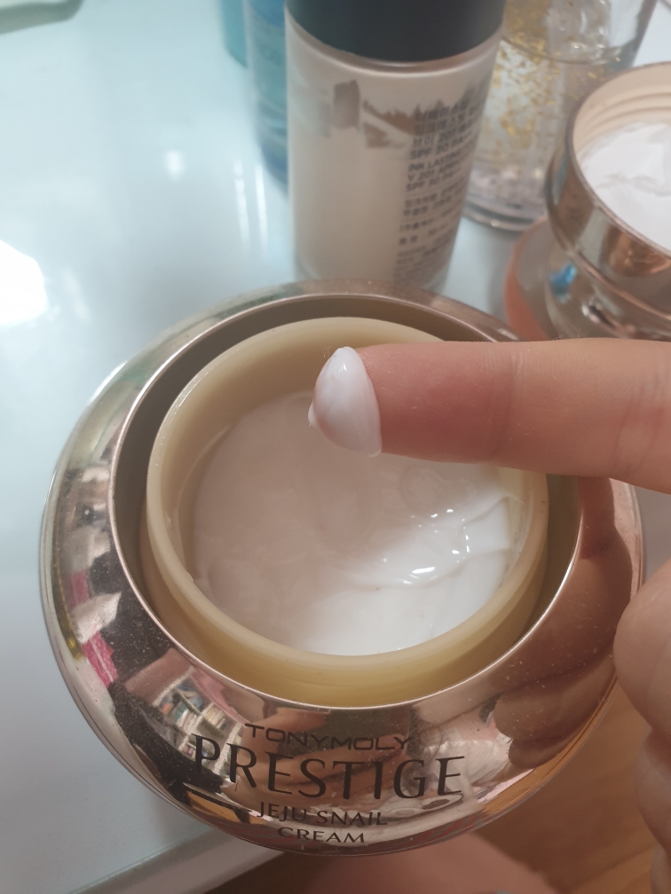 토니모리 (TONYMOLY) 프레스티지 제주 스네일 크림 review image