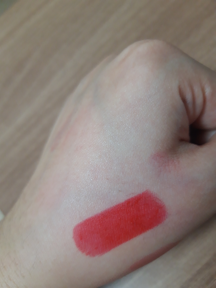 L'OREALPARIS Colorful Moist Matte Lipstick [R516 Lincoln Rose] review image
