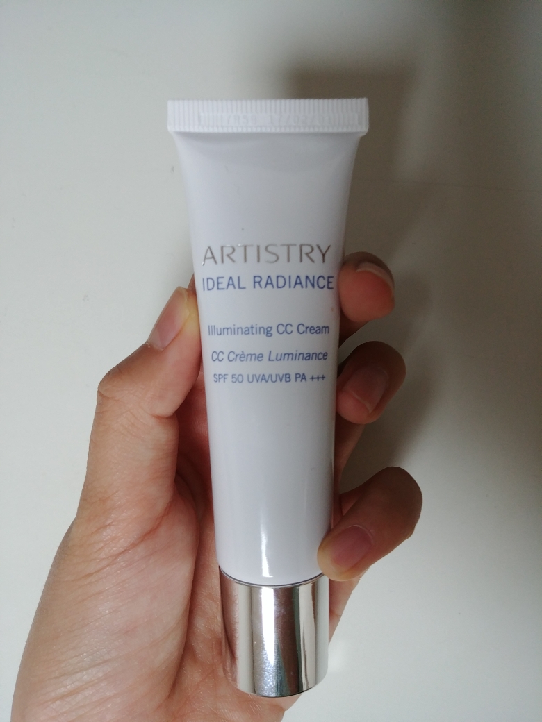 아티스트리 (ARTISTRY) 아이디얼 래디언스 일루미네이팅 CC 크림 [SPF50/PA+++] review image
