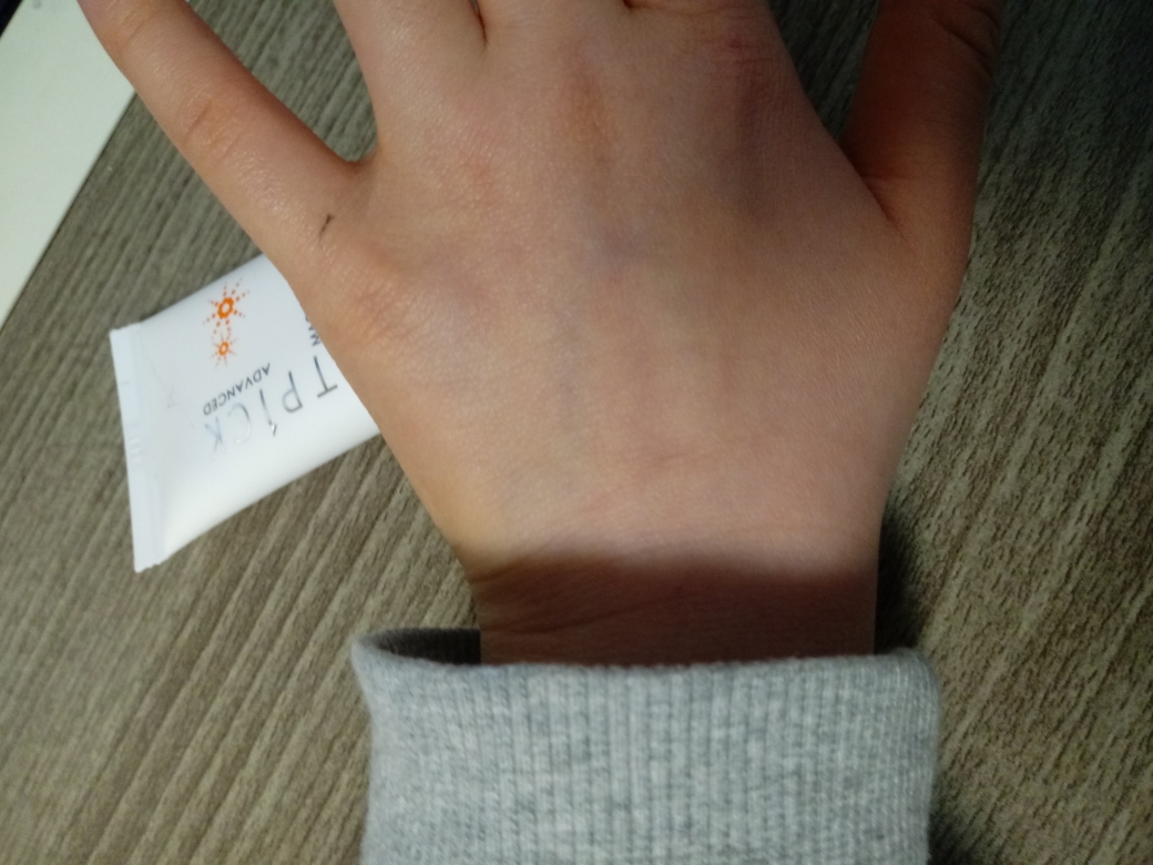 Real user review photo of Magic Mild Sun Block Cream [SPF50+/PA+++]