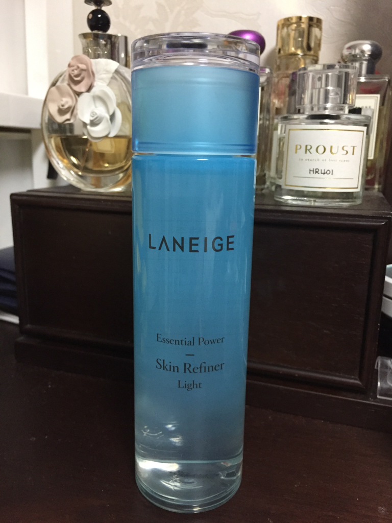 Real user review photo of Essential Power Skin Refiner [Light]