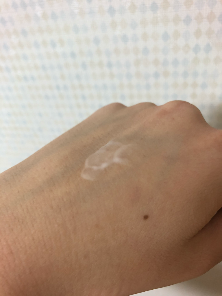 豆糖税 平滑眼部精华 common.review image