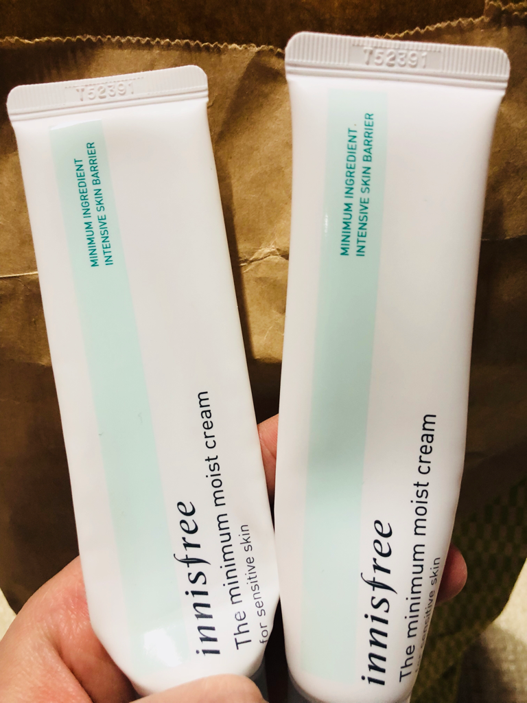 Real user review photo of The Minimum Moist Cream