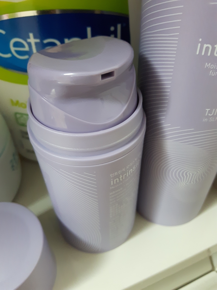 保湿乳液的真实用户使用照片
