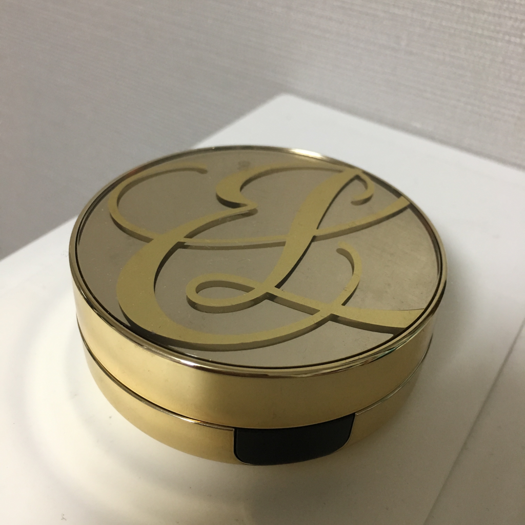 Real user review photo of Double Wear Cushion BB All Day Wear Liquid Compact [SPF50/PA++++] [Warm Vanilla]