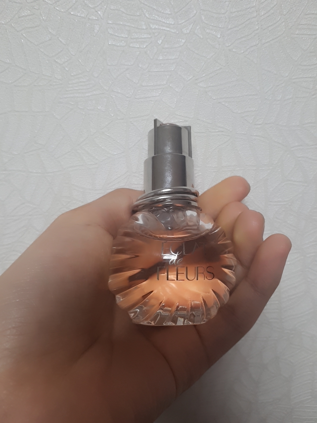 艾克拉·德·弗勒尔香水的真实用户使用照片