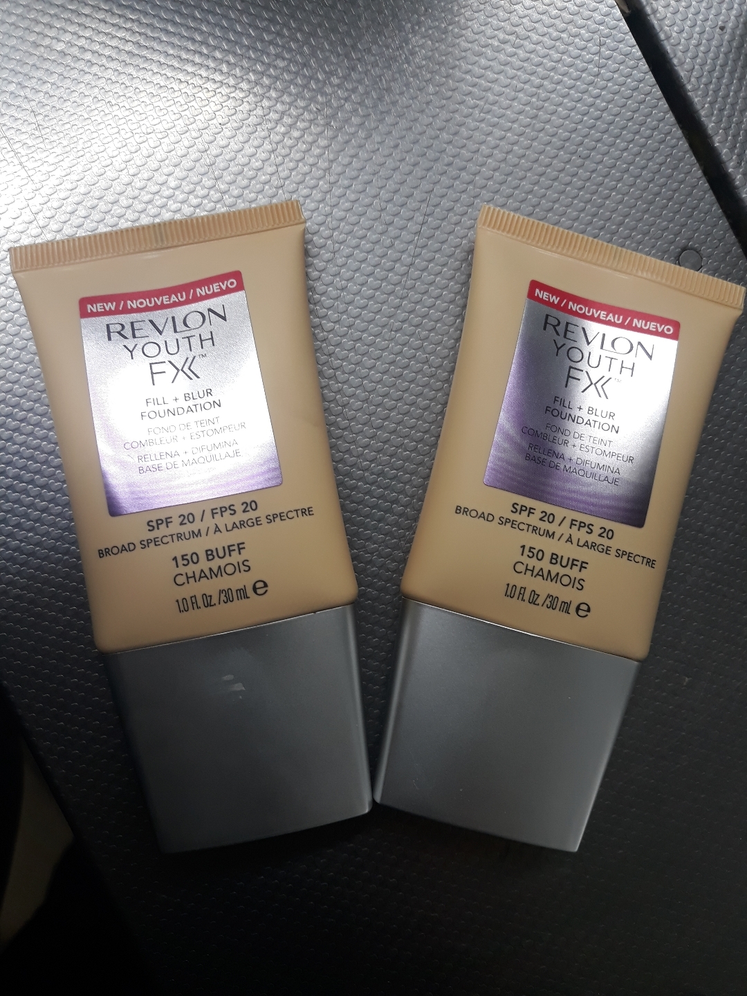 Real user review photo of Youth f(x) Peel Blur Foundation [SPF20] [150 Buff]