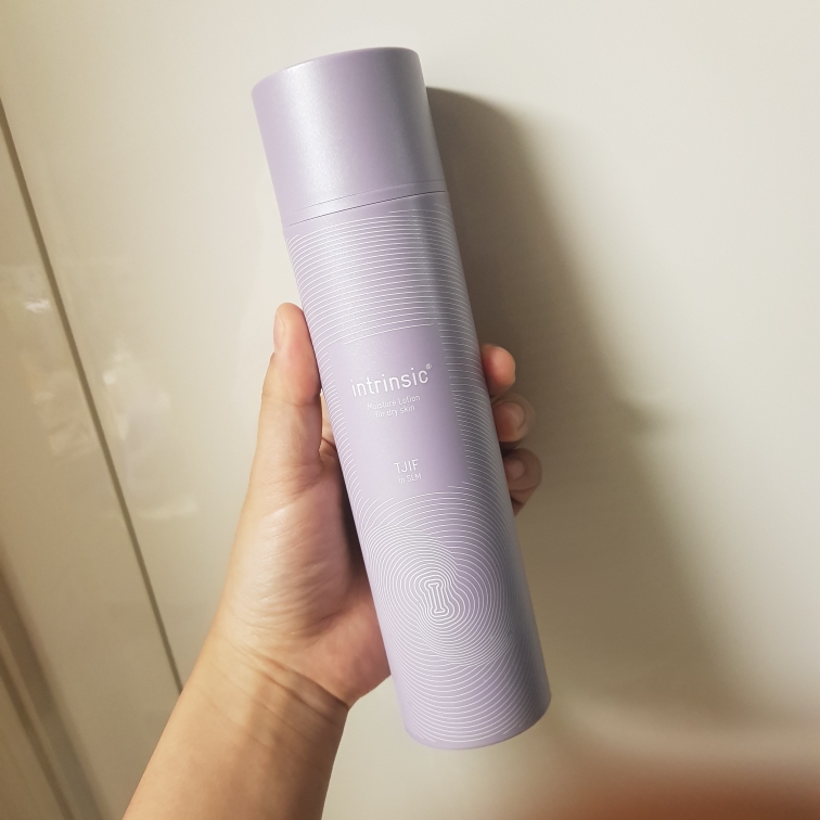 保湿乳液的真实用户使用照片