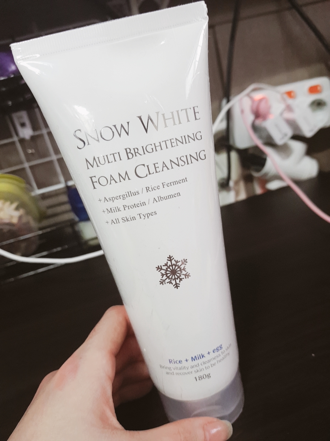 雪白多效亮白洁面泡沫的真实用户使用照片