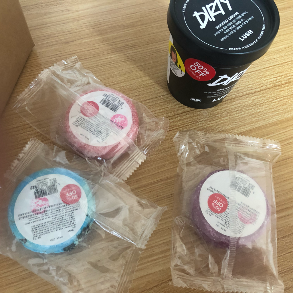 LUSH dirty shaving cream review image
