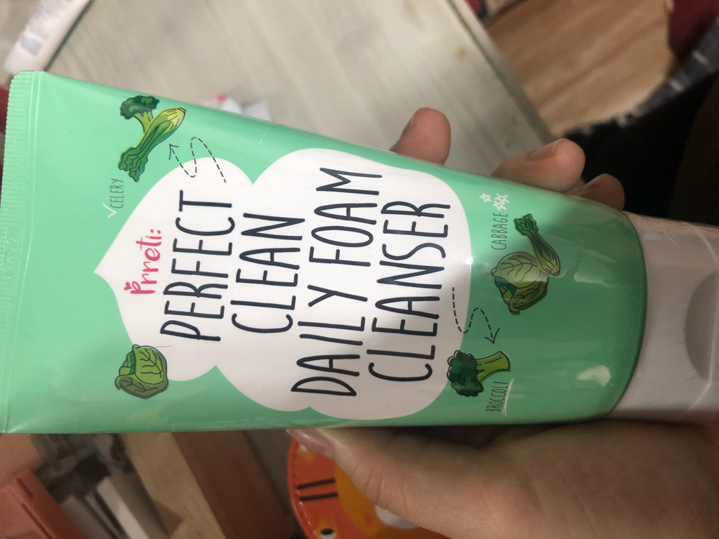 프레티 (prreti) 퍼펙트 클린 데일리 폼 클렌져 review image