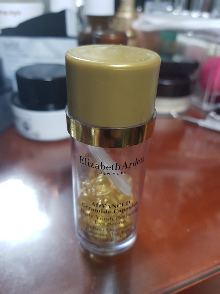 엘리자베스아덴 (ElizabethArden) 세라마이드 캡슐즈 데일리 유스 리스토어링 아이 세럼 review image