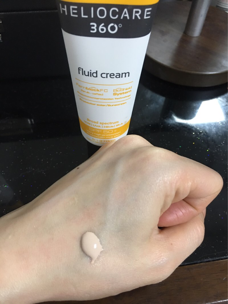 헬리오케어 (HELIOCARE) 360 미네랄플루이드 [SPF50+] review image