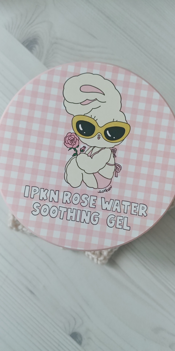IPKN Rose water soothing gel review image
