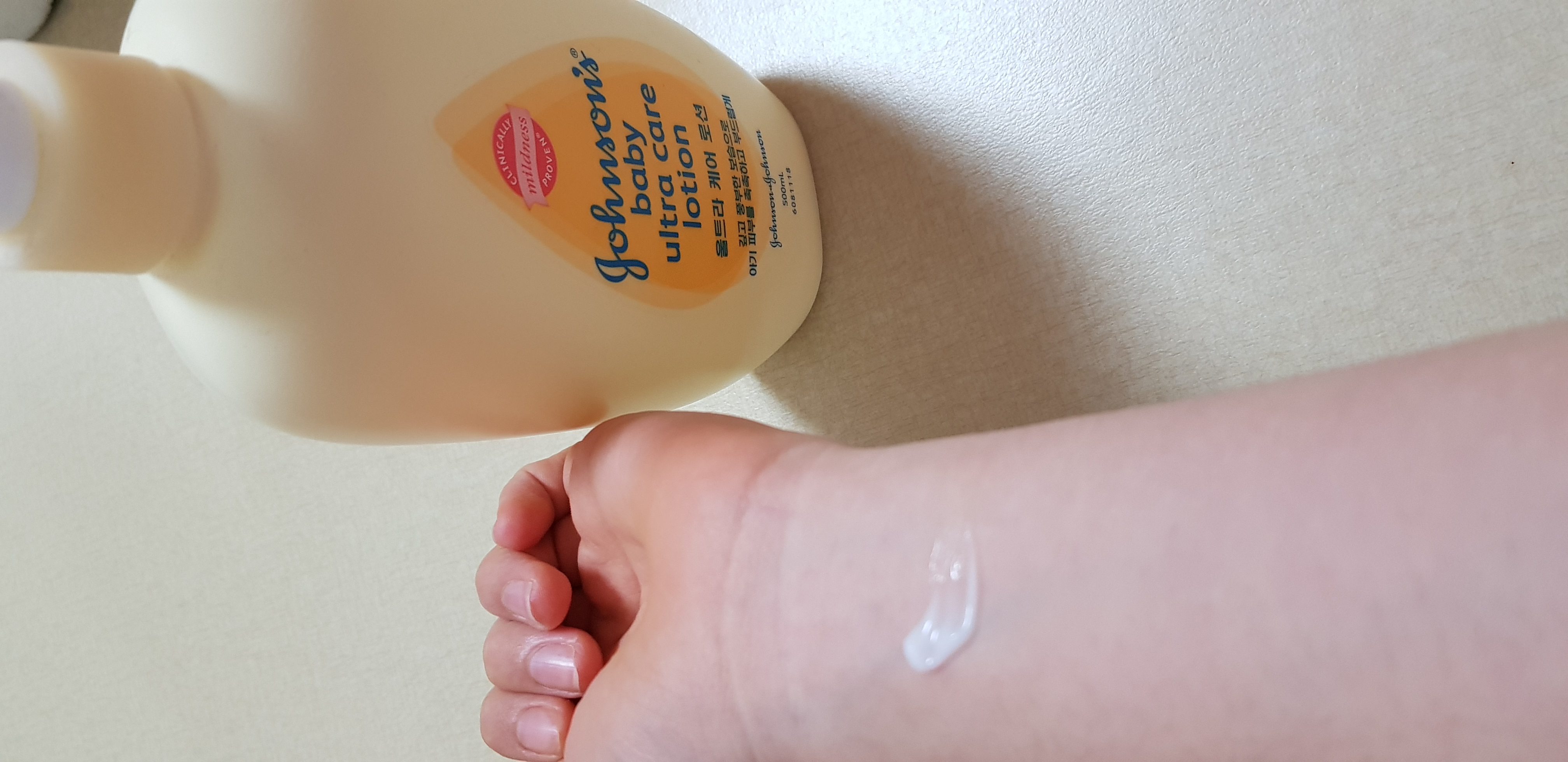 존슨즈베이비 ultra care lotion review image