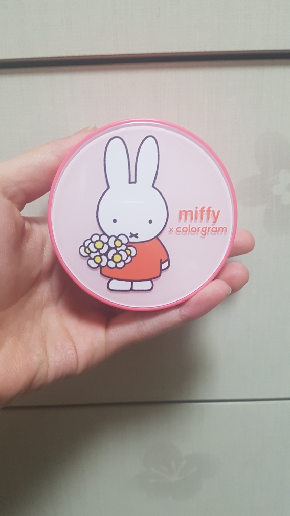Real user review photo of Miffy Edition Born Gogo Cover Cushion [No. 21 Brightly Gogo]