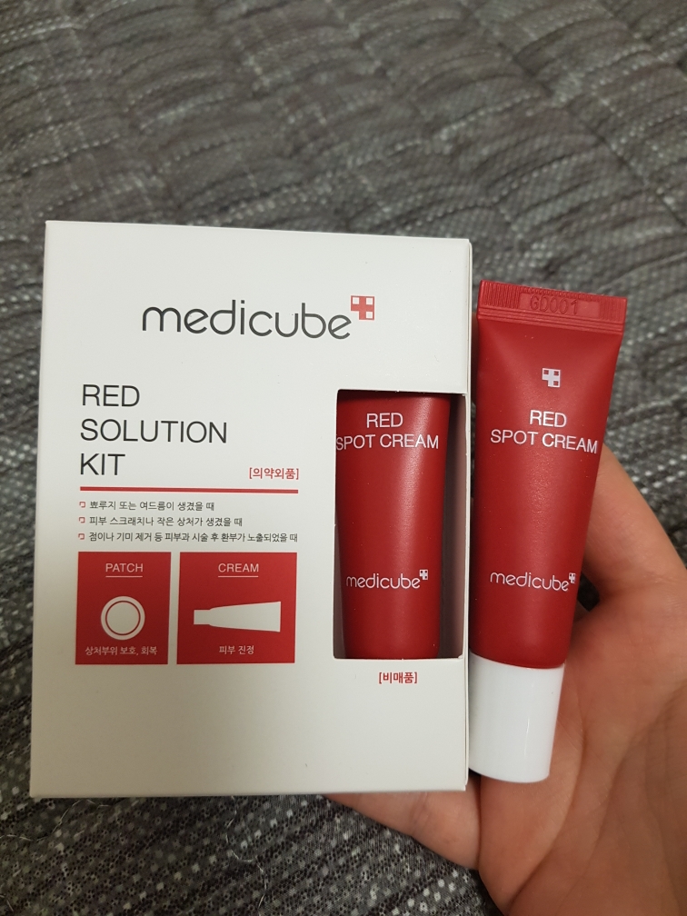 medicube red spot cream review image