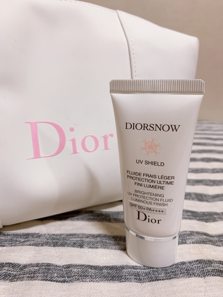 Real user review photo of Snow UV Shield Brightening UV Protection Fluid Luminous Finish [SPF50+/PA++++]