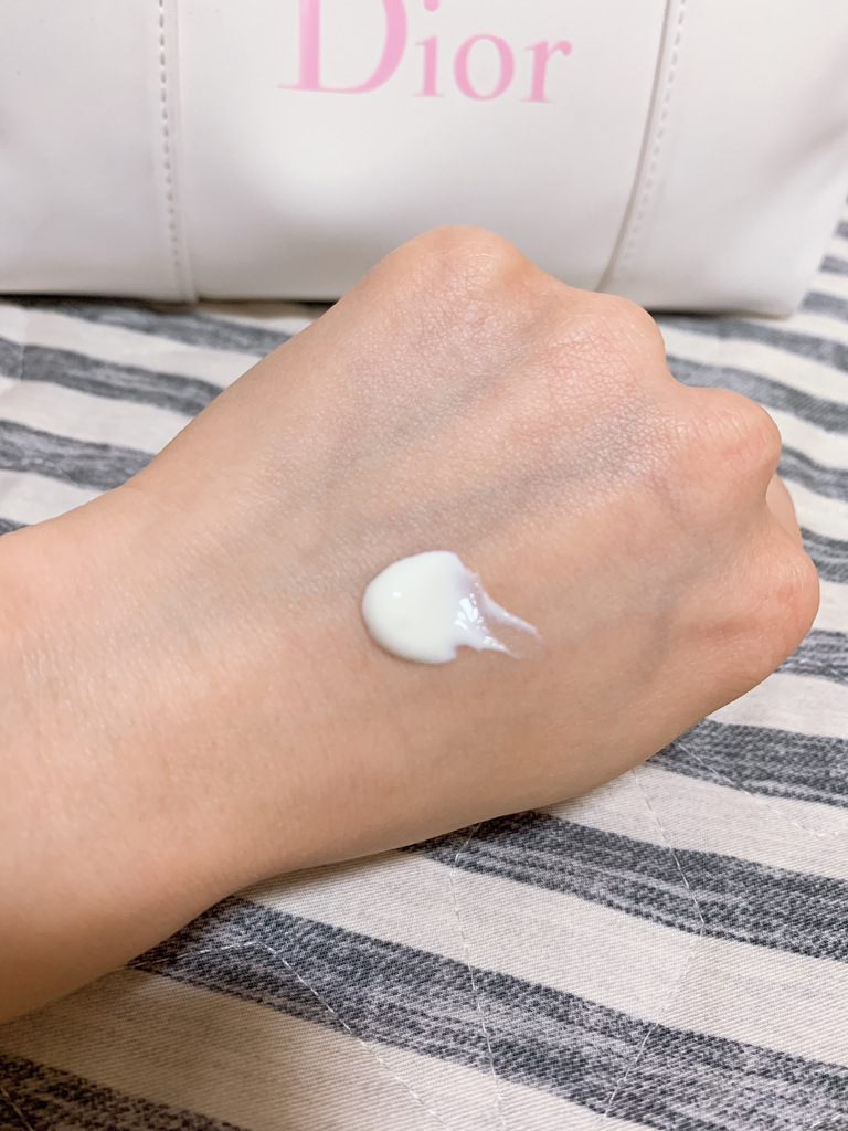 Real user review photo of Snow UV Shield Brightening UV Protection Fluid Luminous Finish [SPF50+/PA++++]