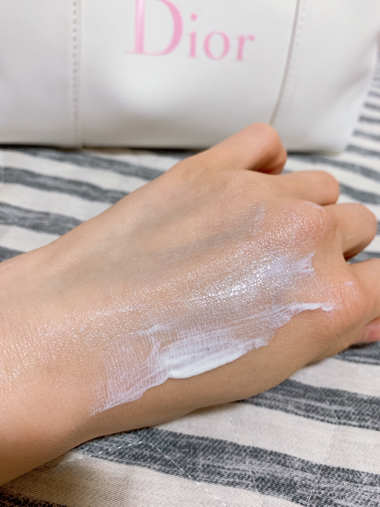 Real user review photo of Snow UV Shield Brightening UV Protection Fluid Luminous Finish [SPF50+/PA++++]