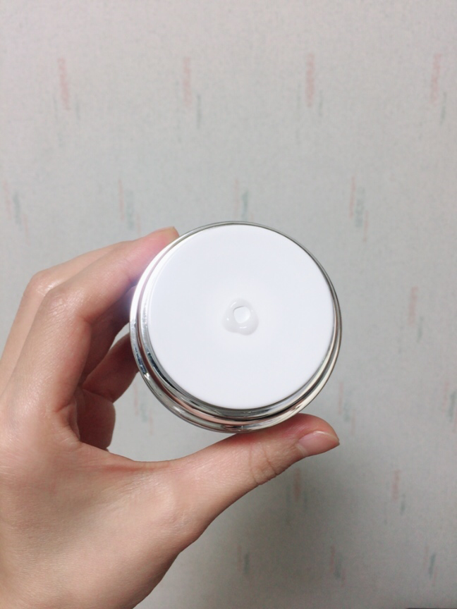 DAYCELL Kem ốc sên Estenik review image