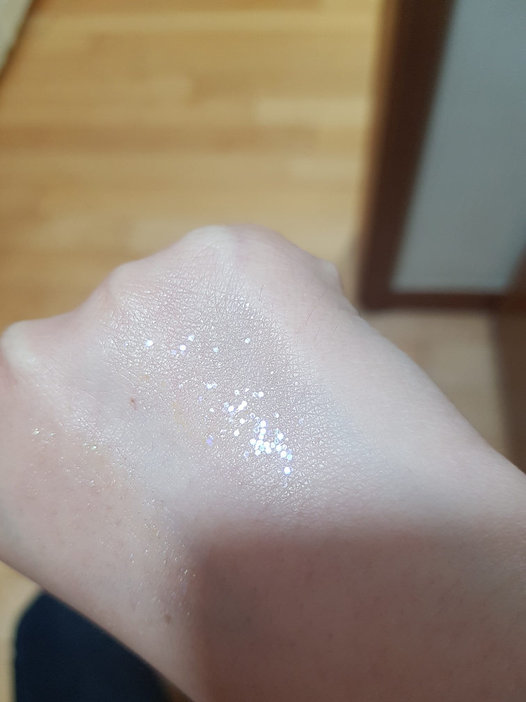 이니스프리 (INNISFREE) 휠라 체육대회 에디션 트윙클 젤리 [1호 인어공주글리터] review image