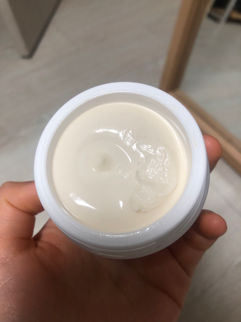 克伦普雷什丰富乳霜 [适用于干性肌肤]的真实用户使用照片