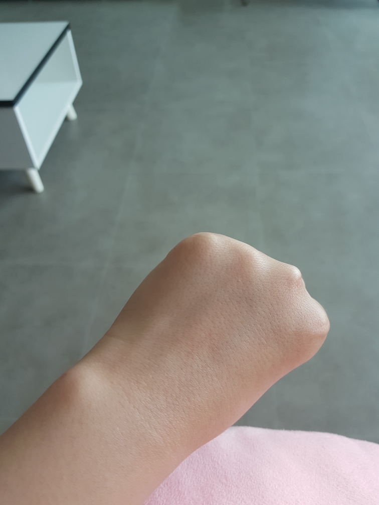 Real user review photo of Miffy Edition Born Gogo Cover Cushion [No. 21 Brightly Gogo]