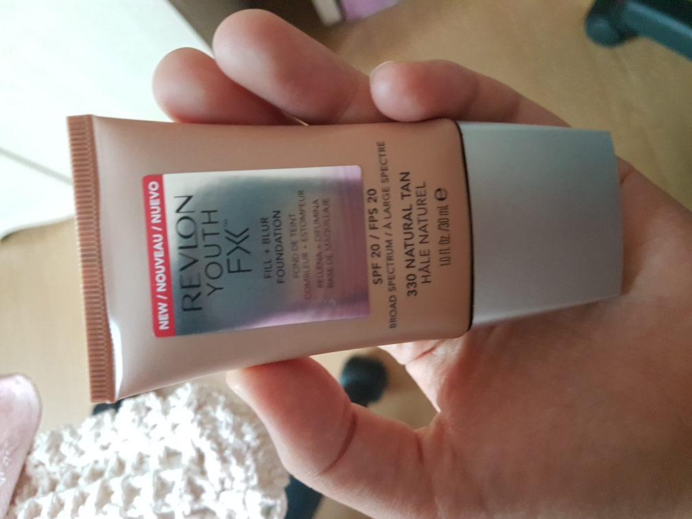 Real user review photo of Youth f(x) Peel Blur Foundation [SPF20] [150 Buff]