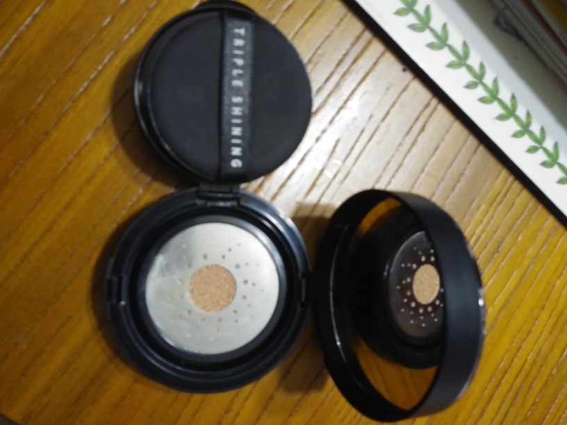 스포메틱스 (Spometics) 트리플 샤이닝 쿠션 [SPF50/PA++++] [21호] review image