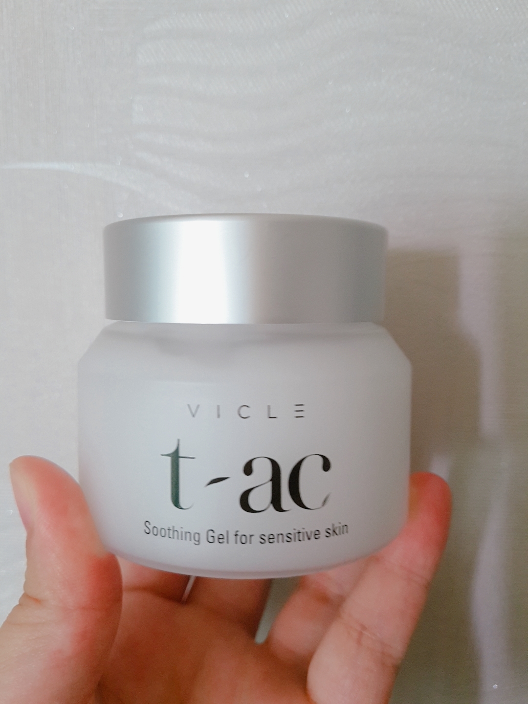 비클 (VICLE) 티아크 수딩 젤 크림 review image