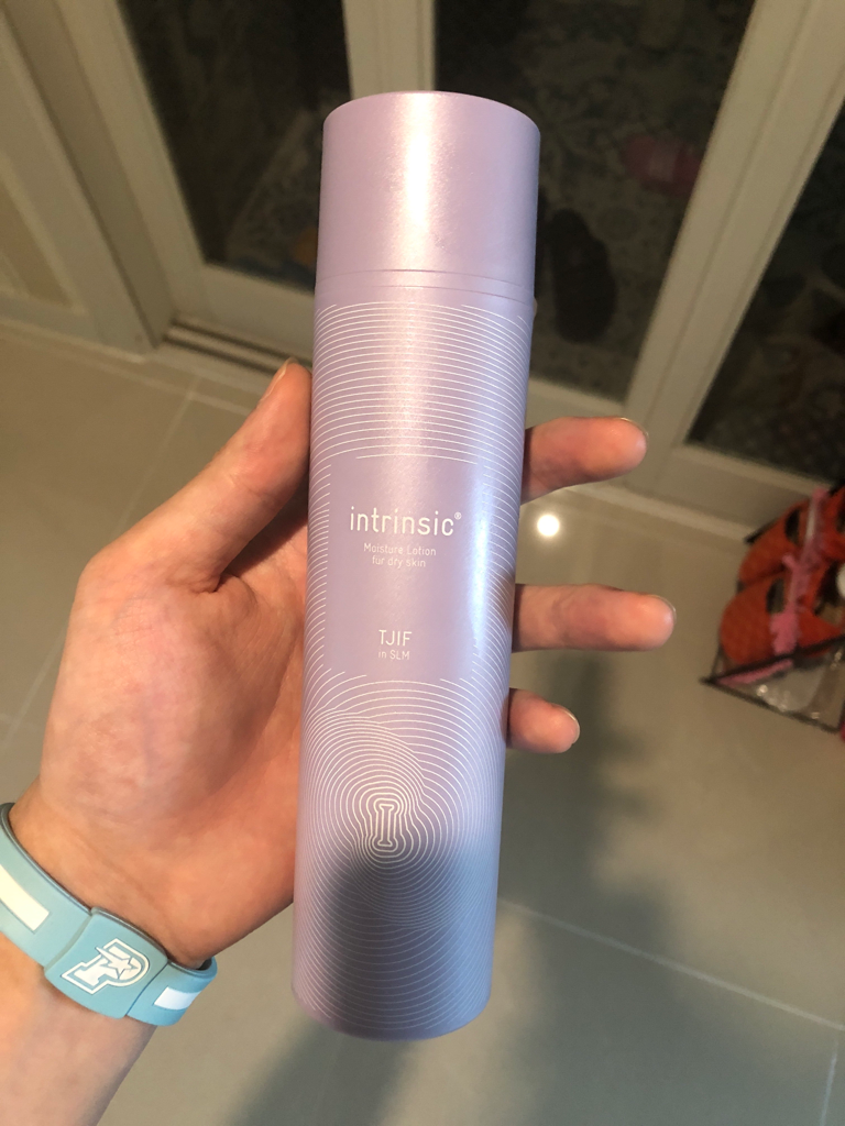保湿乳液的真实用户使用照片