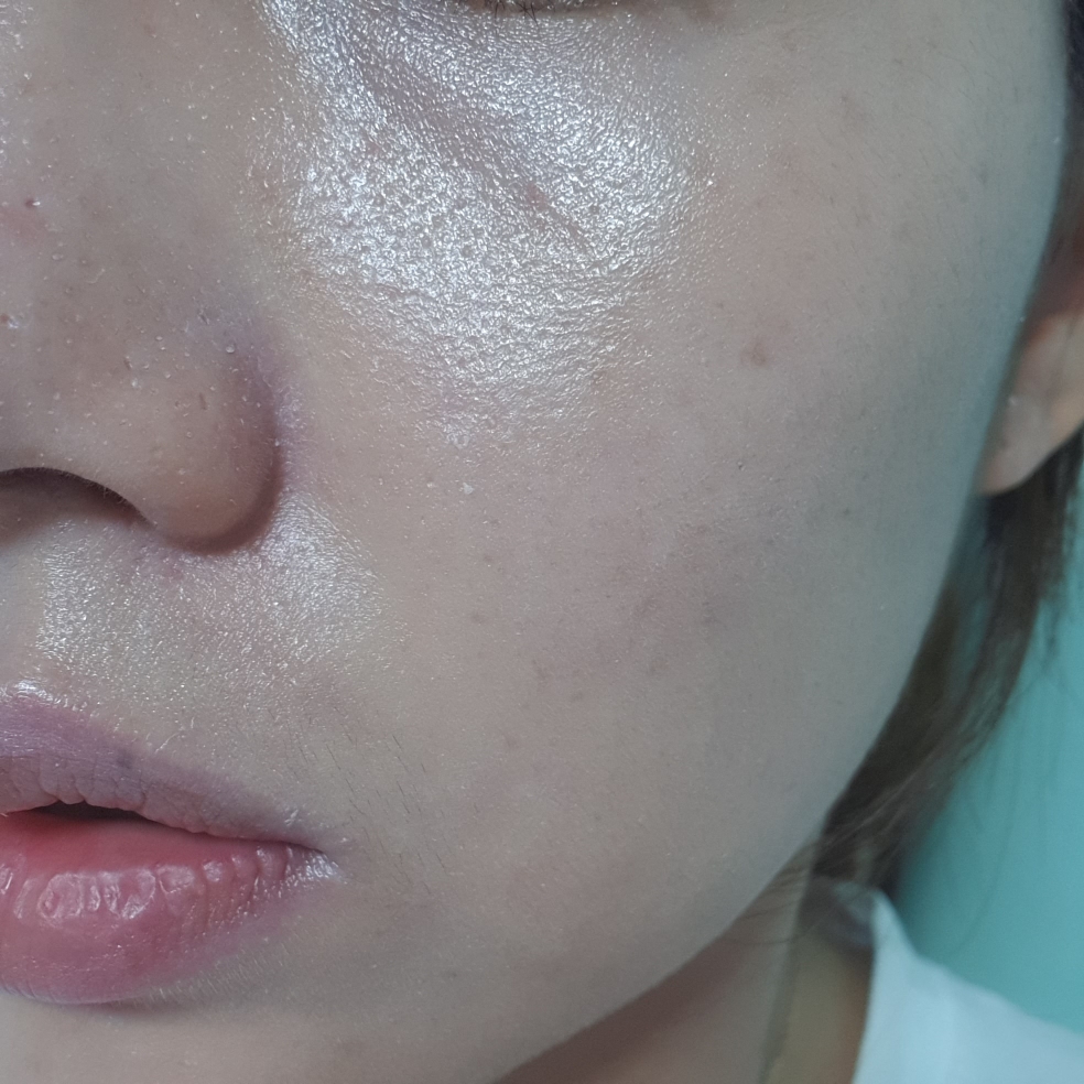 라디셀 (RADICELL) 칸데이아 나무 미백 톤업 크림 [SPF50+/PA+++] review image