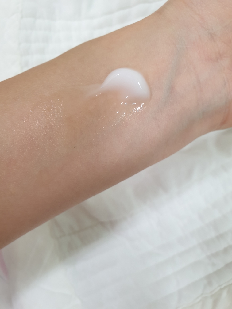西卡罗水润乳霜的真实用户使用照片