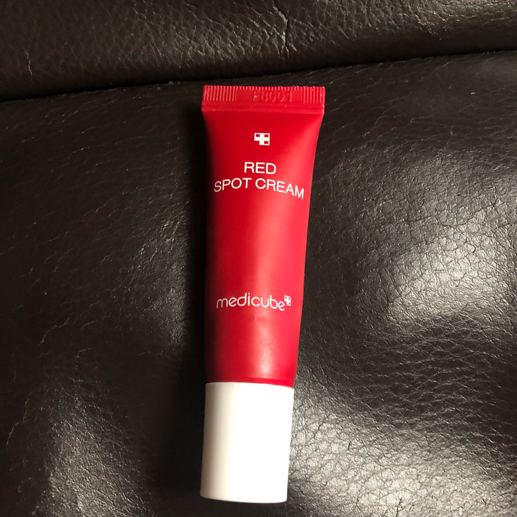 medicube red spot cream review image